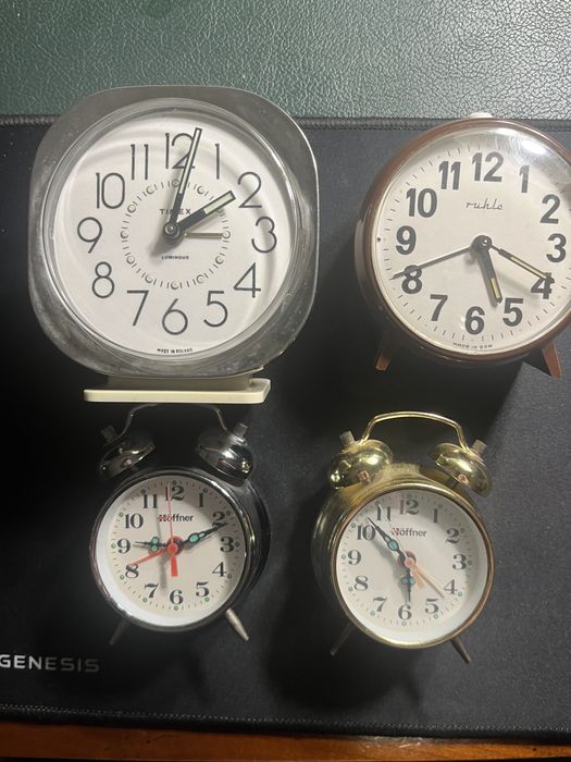 Zegarki budziki różne