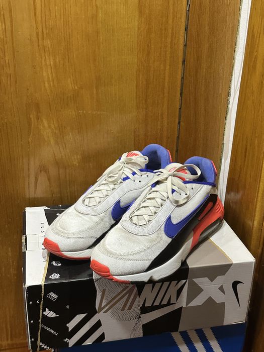 Кросівки чоловікі Nike Air Max 2090, у відмінному стані. 29.5 см