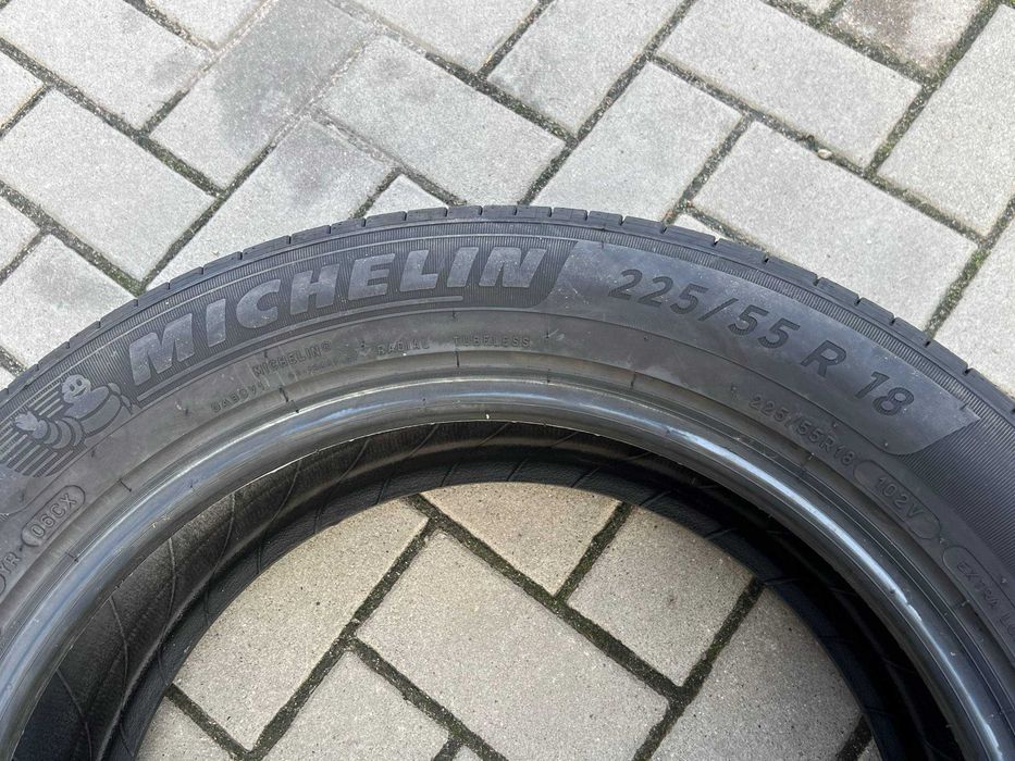 Шини 225/55 R18 102V Michelin e*primacy