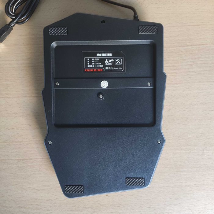 Teclado Gaming Rgb de Uma Mão