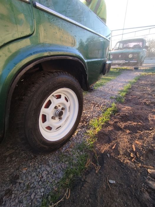 Продаж ваз 2103 .