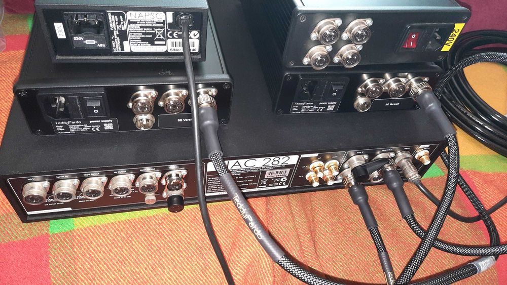 Naim  diversos : Amplificador+  andar de phono + préampli .