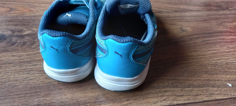 Buty dziecięce Puma roz. 26