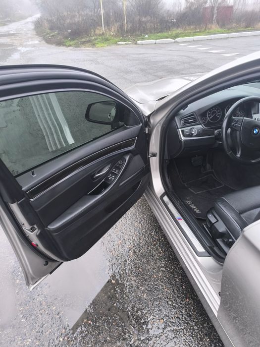 Продам BMW 525i(официал)