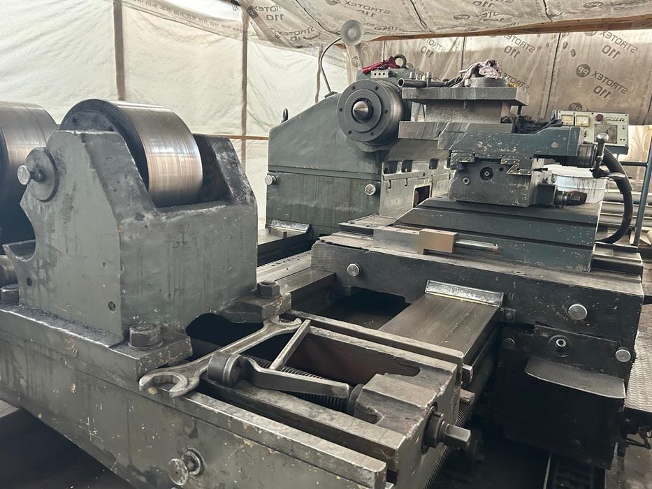 Токарний станок 1А665 8-метровий.