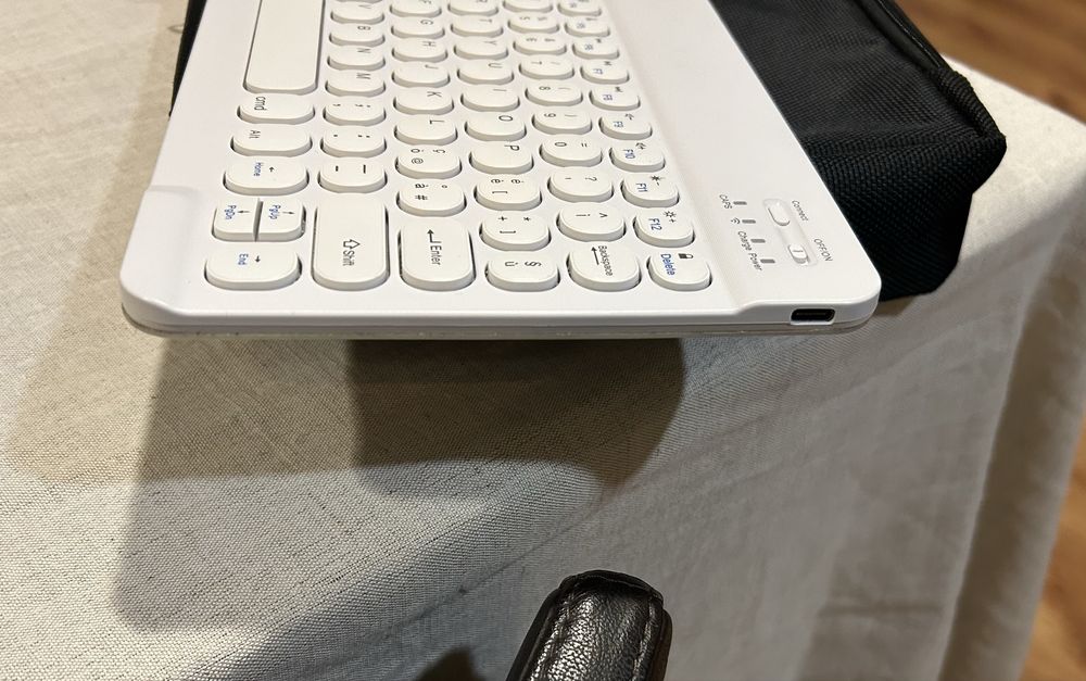 Teclado SBS Universal