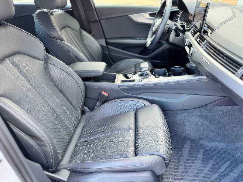 2023 Audi A4 quattro S line Prem Plus 45 TFSI