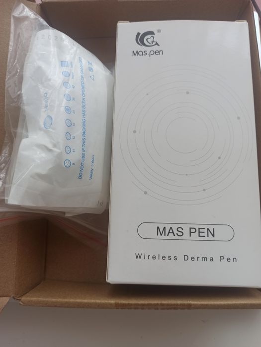 Derma pen mas pen mezoterapia mikroigłowa nowy+ 10 kartridży nano