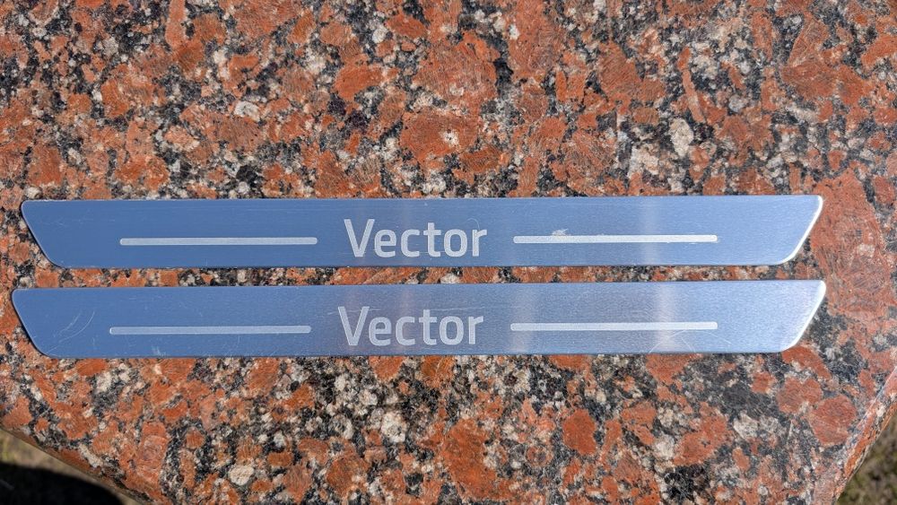 Listwa nakładka progu komplet Saab 9-5 95 NG 10-11 Vector