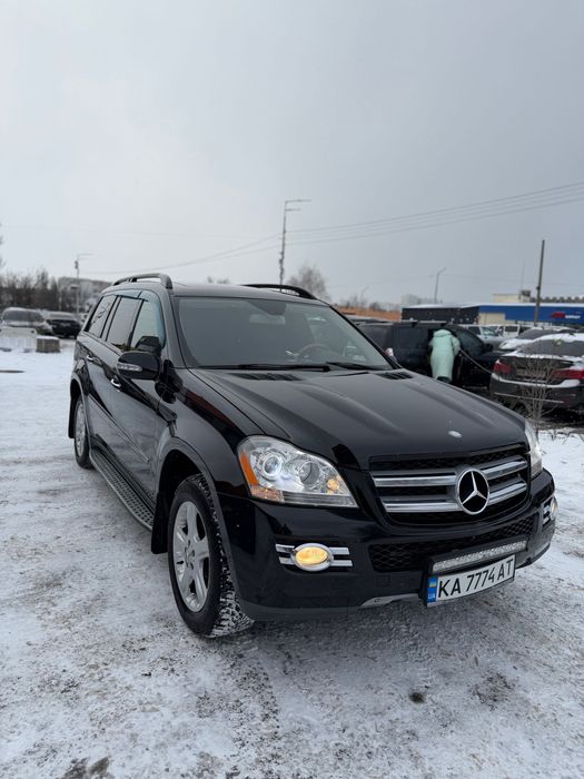 Mercedes GL 7 місць повний привід газ бенз гільзован в чудовому стані