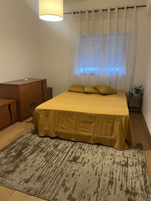 Alugo quarto em Odivelas