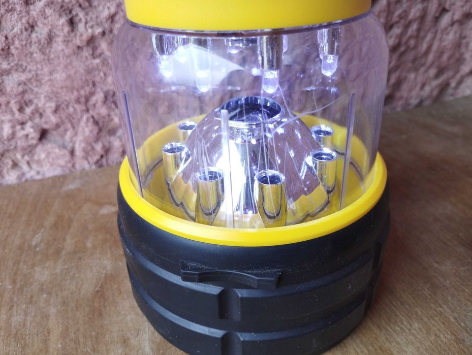 Кемпінговий фонарік на батарейках, мож  під Lion