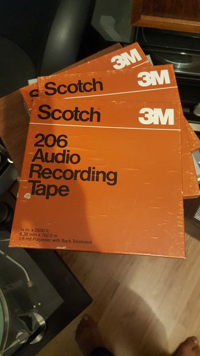 muzyka na taśmach Michael Jackson,  BB King, Adel, Clapton, Adams