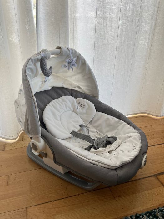 Espreguiçadeira eléctrica Joie 2em1