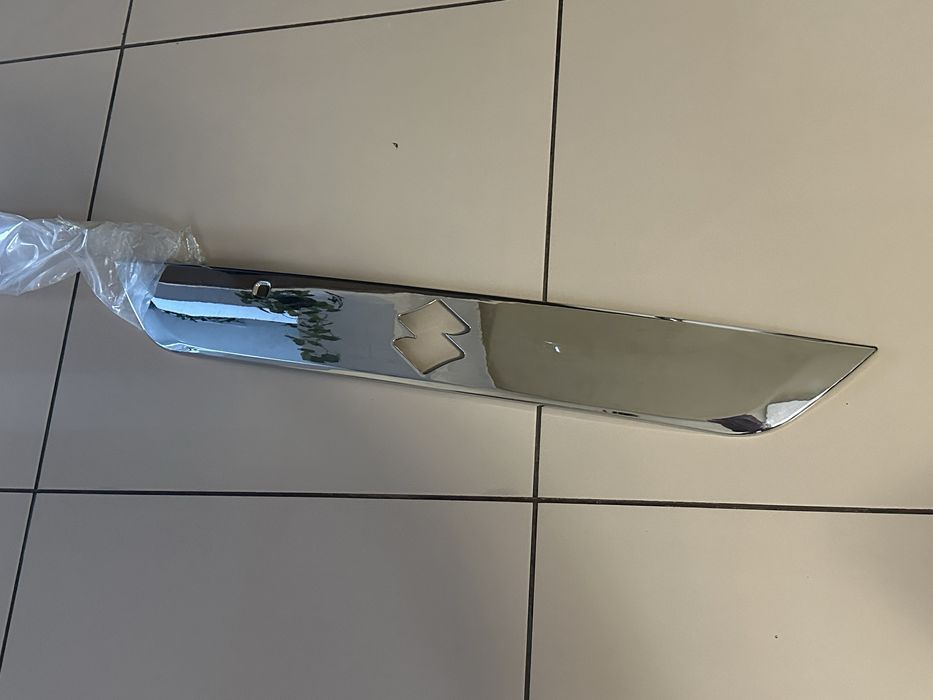 Накладка на багажник Suzuki SX4 — Нова