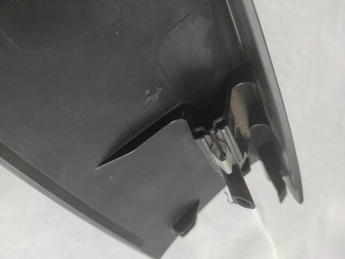 Обшивка задней крышки багажника vw tiguan