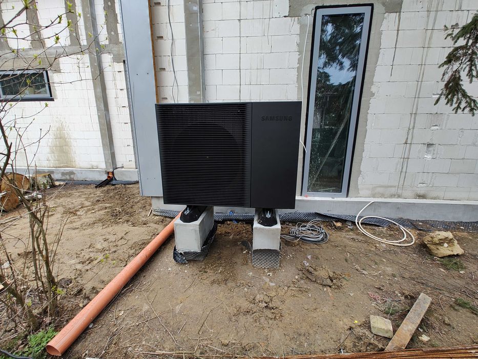 Pompa ciepła Samsung EHS 8 kw monoblock R290 Propan z montażem