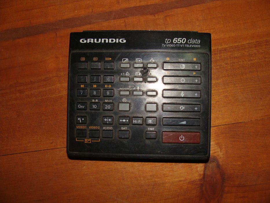 Different Remote Control Brands: Mitsubishi, Fine Arts, Grundig and Thompson64284338242307124