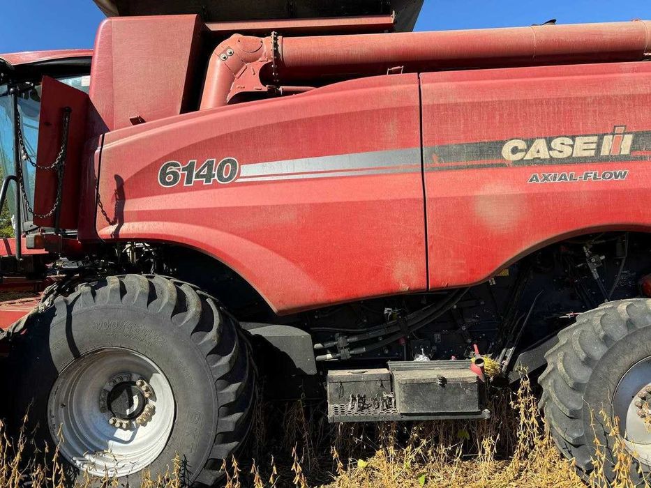 Комбайн Case IH 6140 2014