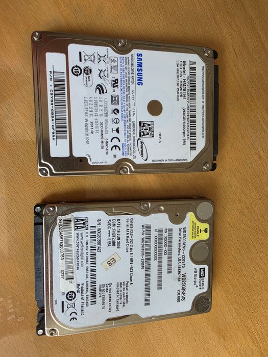 Hdd 2.5" 250gb  Стан гарний Смарт на фото Диск для ноутбука або міні пк