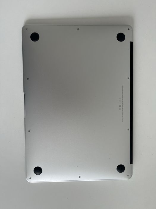 MacBook Air Apple