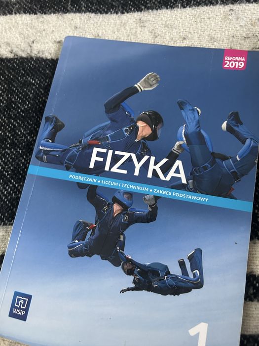 Fizyka klasa 1 autorzy na zdj