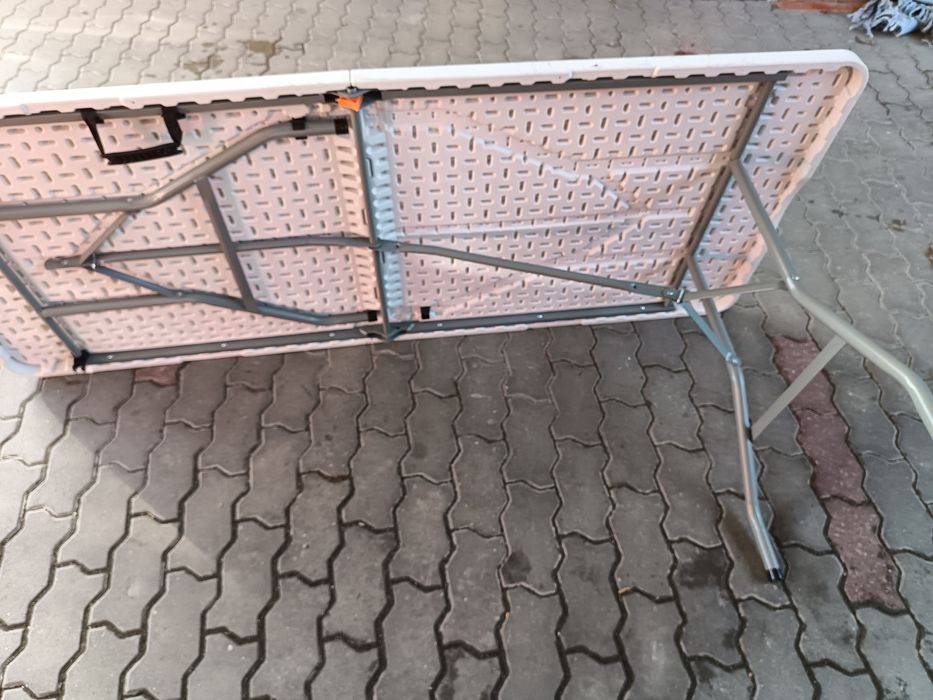 Mesa grande plástica