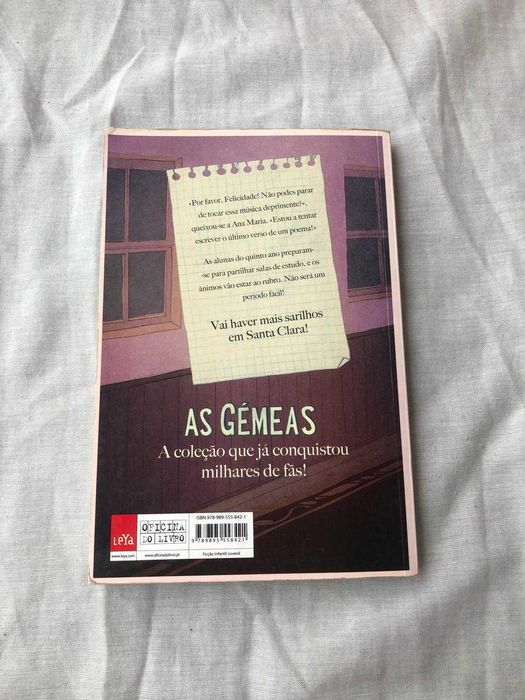 As Gémeas O Quinto  Ano no Colégio de Santa Clara 8