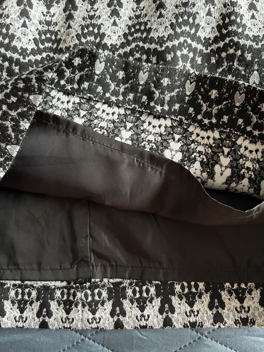 Saia H&M tamanho 36