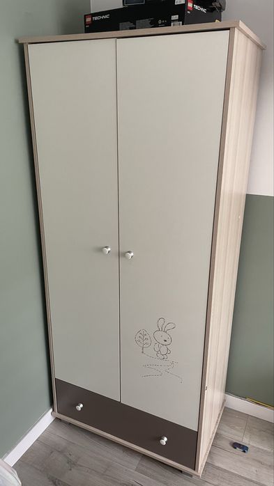 Szafa dziecieca klupś