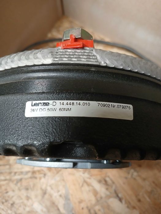 Hamulec lenze 24v dc 50w