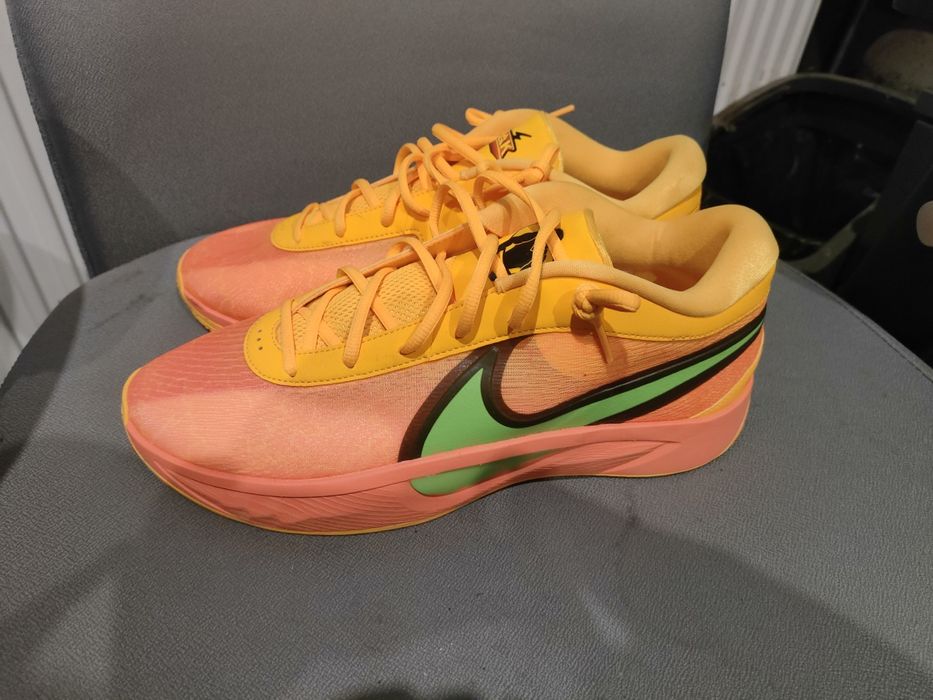 Buty NIKE raz na nogach
