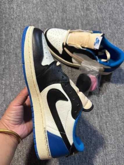 Jordan 1 Retro Low OG SP Fragment x Travis Scott R.44