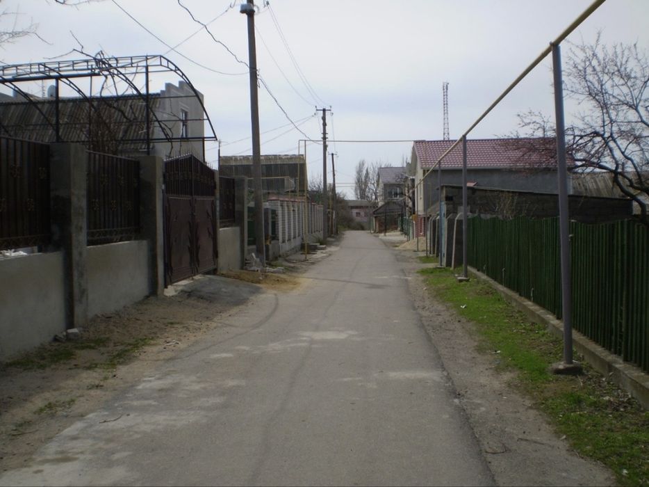 Будинок, дача в ста метрах від пляжу.