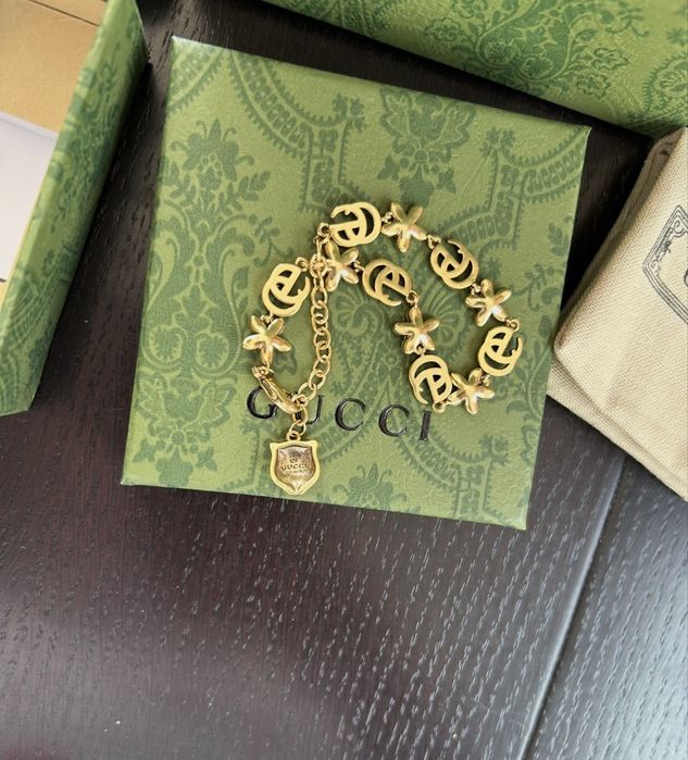 Piekna bransoletka Gucci w kwiatki