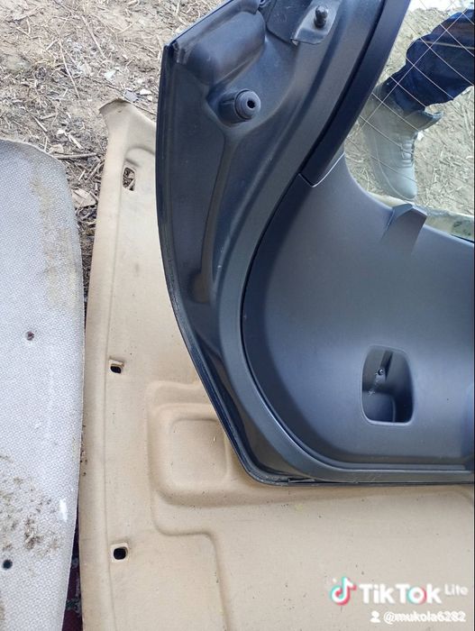 Задні ляди-кришки багажника Універсал ,Хнчбек Пежо 308