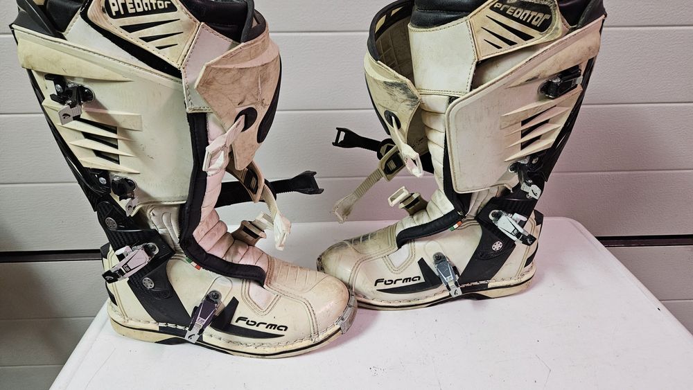 Buty Cross  Forma  45 zapraszam