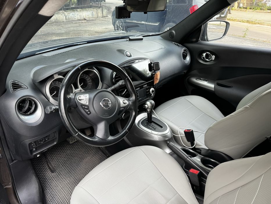 Автомобіль Nissan Juke
