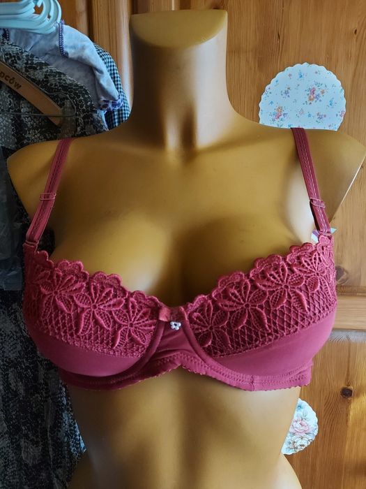 Biustonosz damski rozmiar 70A/75A