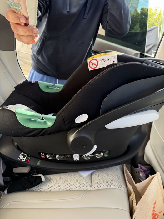 Автокрісло Cybex Aton
