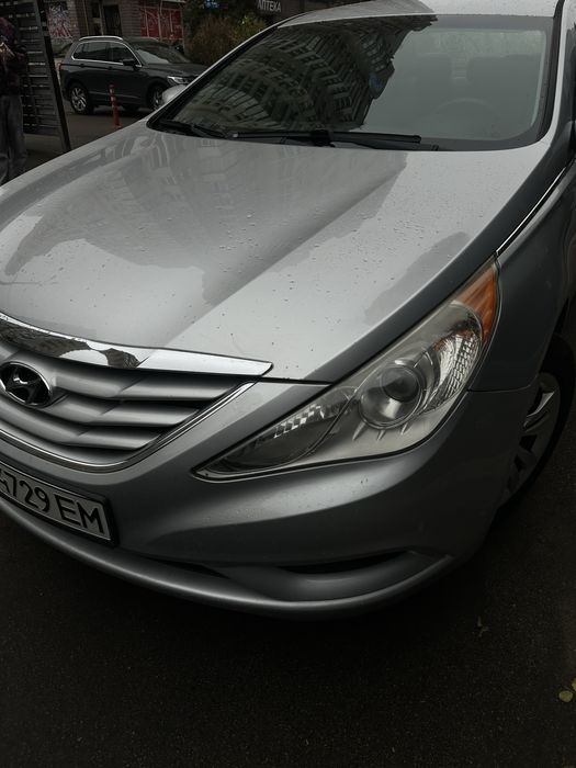 Hyundai Sonata 2011