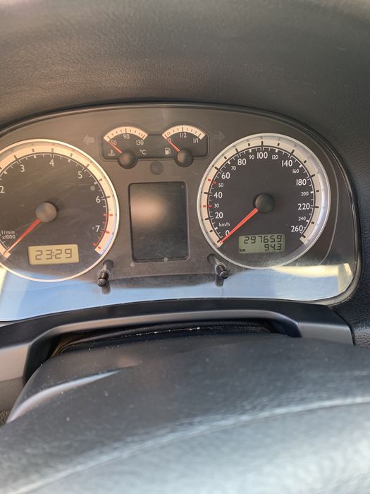 Volkswagen Bora 1.6 газ/бензин