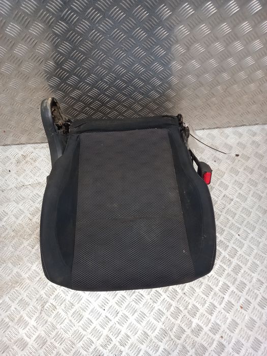 Nissan qashqai j11 siedzisko fotela prawe