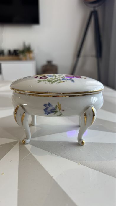 Caixa Porta-Joias Vista Alegre em Porcelana com Flores e Dourados