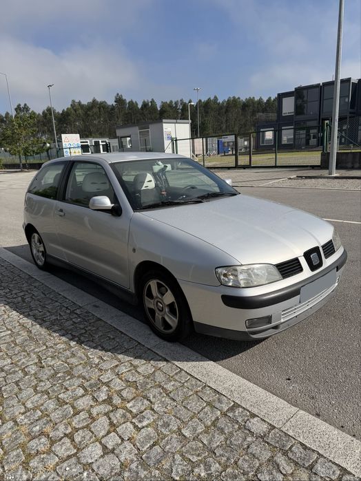 Seat Ibiza Sport 1.4 101cv – 2000€ Negociáveis