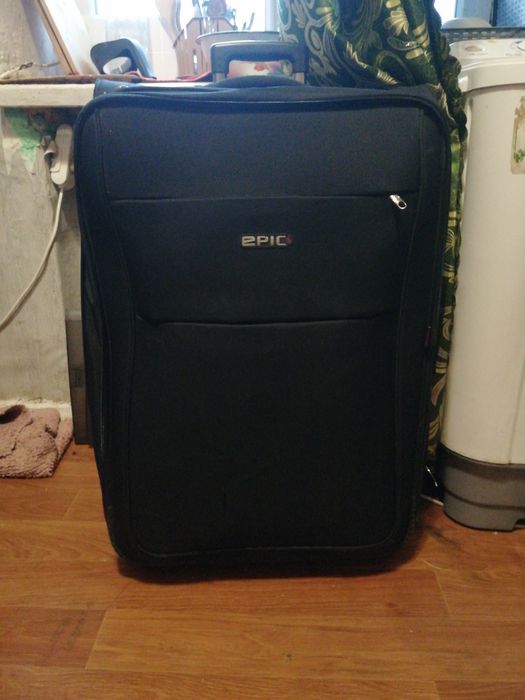 Большой чемодан був, 1200 грн