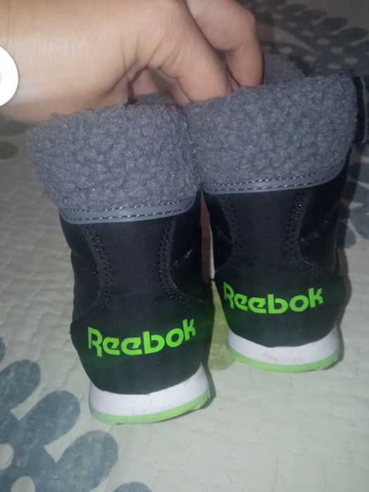 Botas menina N24 Reebok Novas!