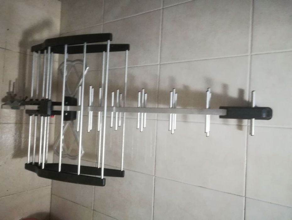 Antena TV                 .