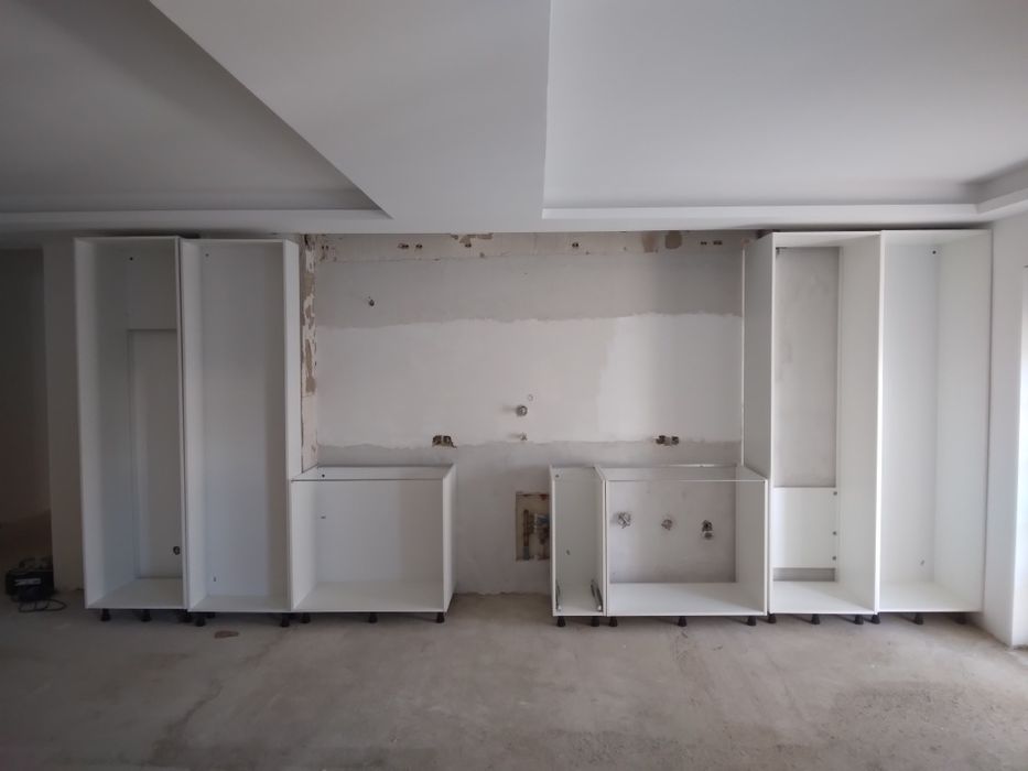 Serviços de carpintaria diversa e persianas