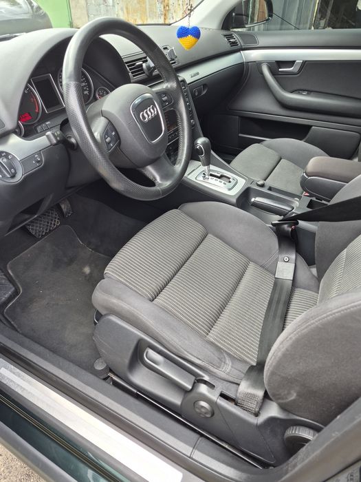 аudi a4 ,автомат , 2.0 mpi, без дтп